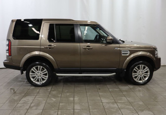 Подержанный автомобиль Land Rover Discovery 2014 года (7 фото)