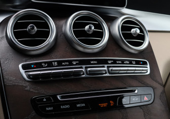 Подержанный автомобиль Mercedes-Benz GLC Coupe 2018 года (16 фото)