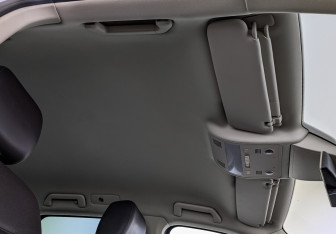 Подержанный автомобиль Volkswagen Touareg 2013 года (23 фото)