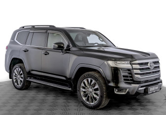 Подержанный автомобиль Toyota Land Cruiser Suv 2021 года (3 фото)