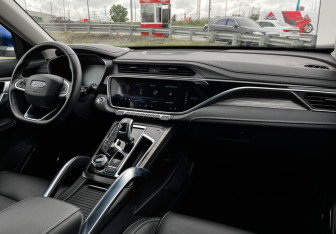Подержанный автомобиль Geely Atlas Pro 2023 года (9 фото)