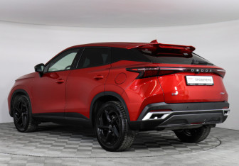 Подержанный автомобиль Omoda C5 2024 года (7 фото)