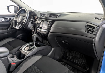 Подержанный автомобиль Nissan Qashqai 2021 года (11 фото)