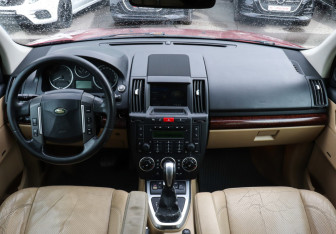 Подержанный автомобиль Land Rover Freelander 2008 года (12 фото)