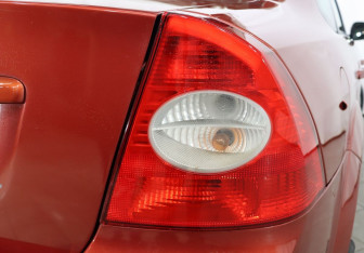 Подержанный автомобиль Ford Focus Sedan 2009 года (22 фото)