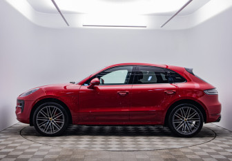 Подержанный автомобиль Porsche Macan 2021 года (8 фото)