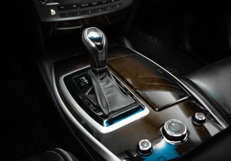 Подержанный автомобиль Infiniti QX60 2018 года (19 фото)