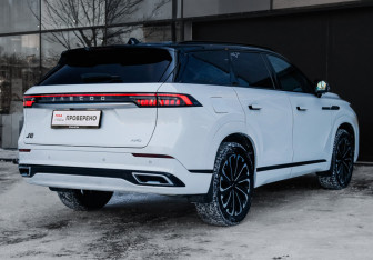 Подержанный автомобиль Jaecoo J8 2024 года (5 фото)