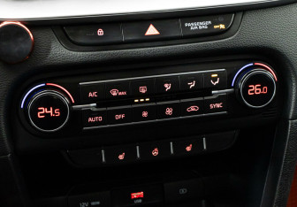 Подержанный автомобиль Kia Ceed Wagon 2021 года (17 фото)