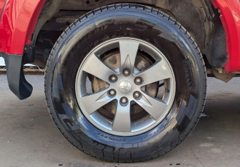 Подержанный автомобиль Mitsubishi L200 2008 года (15 фото)