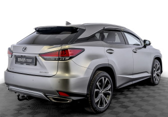 Подержанный автомобиль Lexus RX 2019 года (5 фото)