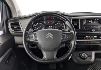 Подержанный автомобиль Citroen SpaceTourer 2021 года (20 фото)