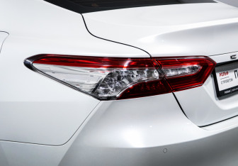 Подержанный автомобиль Toyota Camry Sedan 2021 года (17 фото)