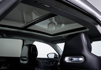 Подержанный автомобиль Changan UNI-K 2023 года (16 фото)