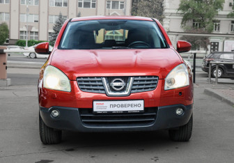 Подержанный автомобиль Nissan Qashqai 2007 года (2 фото)