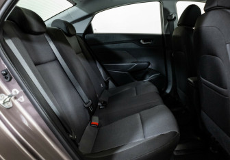 Подержанный автомобиль Hyundai Solaris Sedan 2019 года (12 фото)