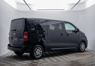 Подержанный автомобиль Citroen SpaceTourer 2018 года (5 фото)