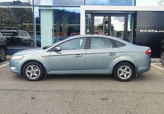 Подержанный автомобиль Ford Mondeo Sedan 2009 года (8 фото)