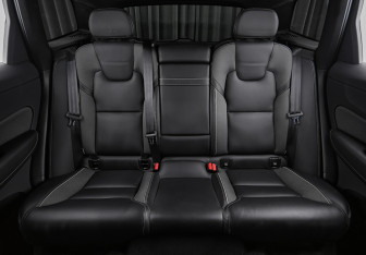 Подержанный автомобиль Volvo XC60 2020 года (21 фото)