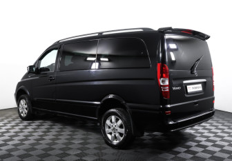 Подержанный автомобиль Mercedes-Benz Viano 2013 года (7 фото)