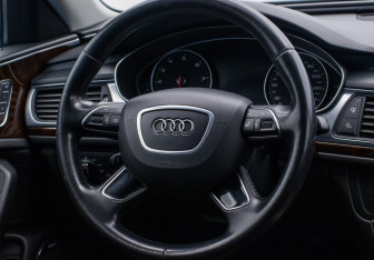 Подержанный автомобиль Audi A6 Sedan 2015 года (15 фото)
