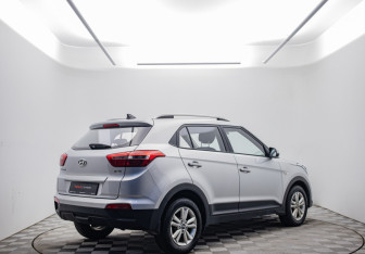 Подержанный автомобиль Hyundai Creta 2018 года (5 фото)