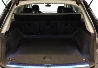 Подержанный автомобиль Audi Q7 2017 года (23 фото)