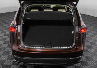 Подержанный автомобиль Lexus NX 2019 года (10 фото)