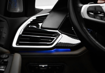 Подержанный автомобиль BMW X5 M 2022 года (13 фото)