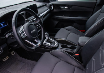 Подержанный автомобиль Kia Cerato Sedan 2021 года (10 фото)