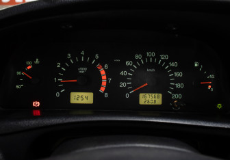 Подержанный автомобиль Chevrolet Niva 2013 года (13 фото)