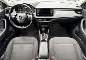 Подержанный автомобиль Skoda Rapid Liftback 2020 года (10 фото)