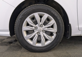 Подержанный автомобиль Hyundai Solaris Sedan 2021 года (12 фото)