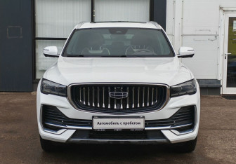 Подержанный автомобиль Geely Monjaro 2023 года (2 фото)