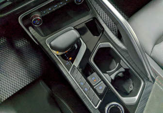 Подержанный автомобиль Geely Tugella 2023 года (29 фото)