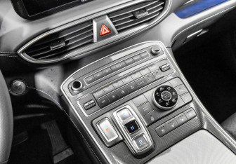 Подержанный автомобиль Hyundai Santa Fe 2021 года (14 фото)