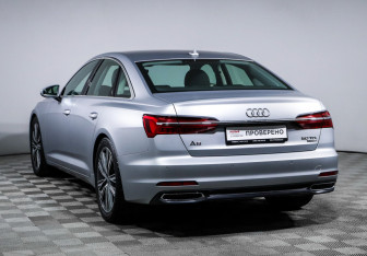 Подержанный автомобиль Audi A6 Sedan 2018 года (7 фото)