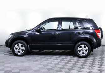 Подержанный автомобиль Suzuki Grand Vitara 2014 года (3 фото)