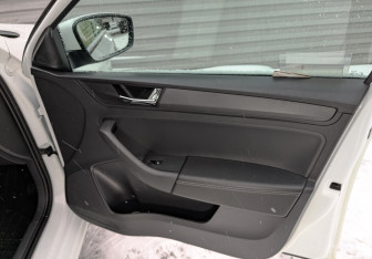 Подержанный автомобиль Skoda Rapid Liftback 2021 года (23 фото)