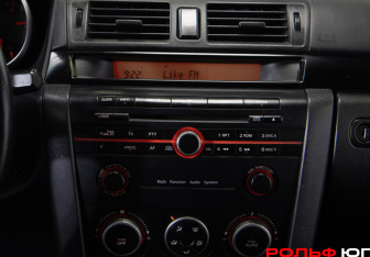 Подержанный автомобиль Mazda 3 Sedan 2005 года (14 фото)