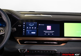 Подержанный автомобиль Geely Monjaro 2023 года (15 фото)