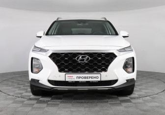 Подержанный автомобиль Hyundai Santa Fe 2019 года (2 фото)