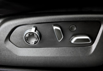 Подержанный автомобиль Cadillac Escalade Suv 2021 года (27 фото)