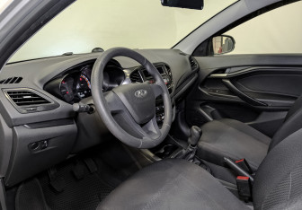 Подержанный автомобиль LADA (ВАЗ) Vesta Sedan 2020 года (16 фото)