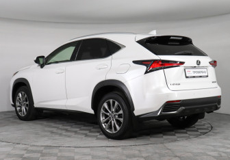 Подержанный автомобиль Lexus NX 2017 года (7 фото)