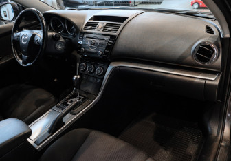 Подержанный автомобиль Mazda 6 Sedan 2011 года (7 фото)