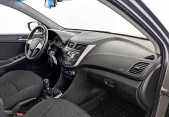 Подержанный автомобиль Hyundai Solaris Sedan 2016 года (10 фото)