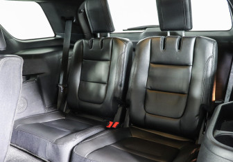 Подержанный автомобиль Ford Explorer 2016 года (13 фото)