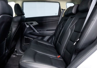 Подержанный автомобиль Geely Atlas 2020 года (15 фото)