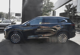 Подержанный автомобиль Exeed TXL 2023 года (8 фото)